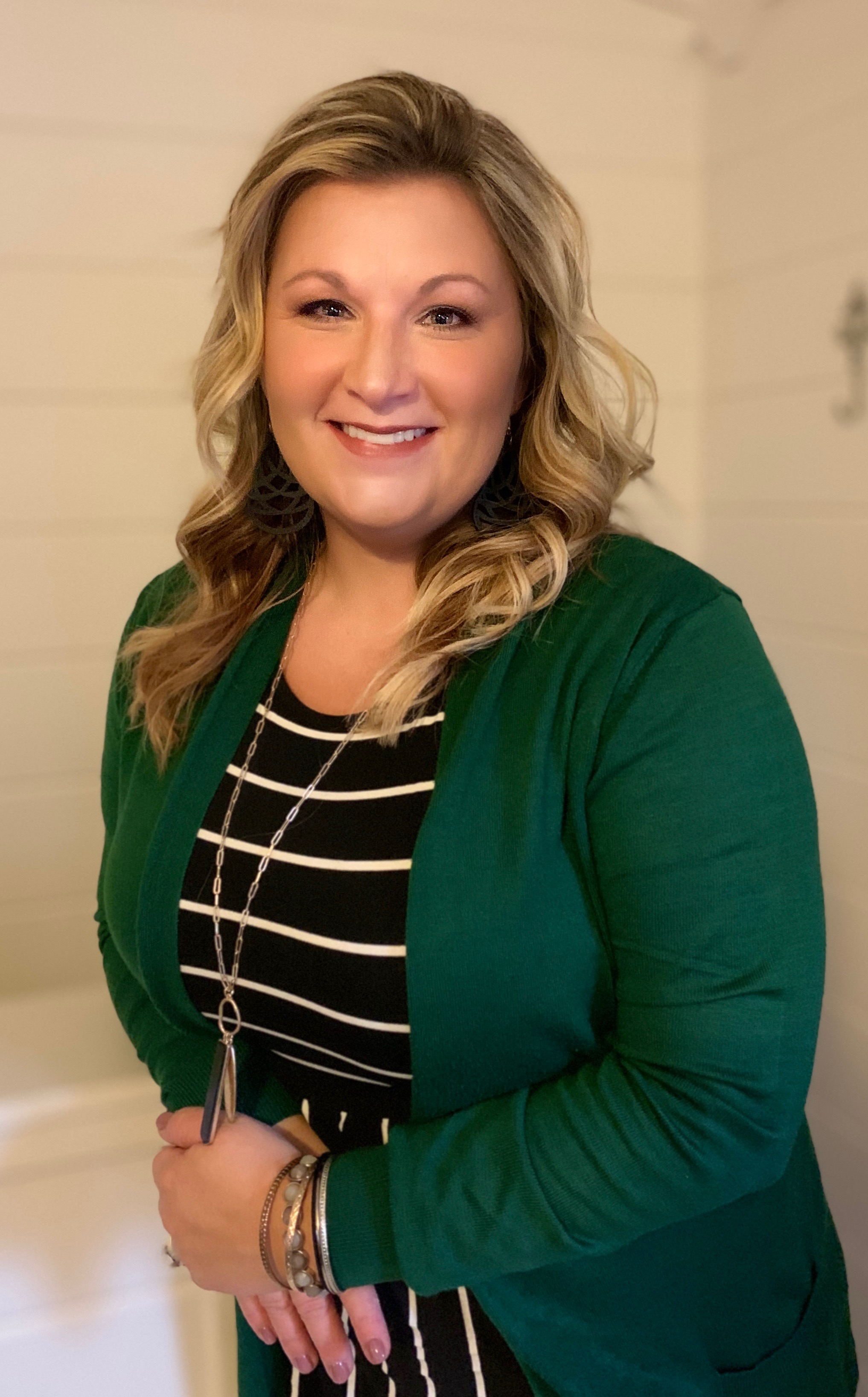 Agents Real Estate Sales and Rentals Cathlee's Real Estate Inc